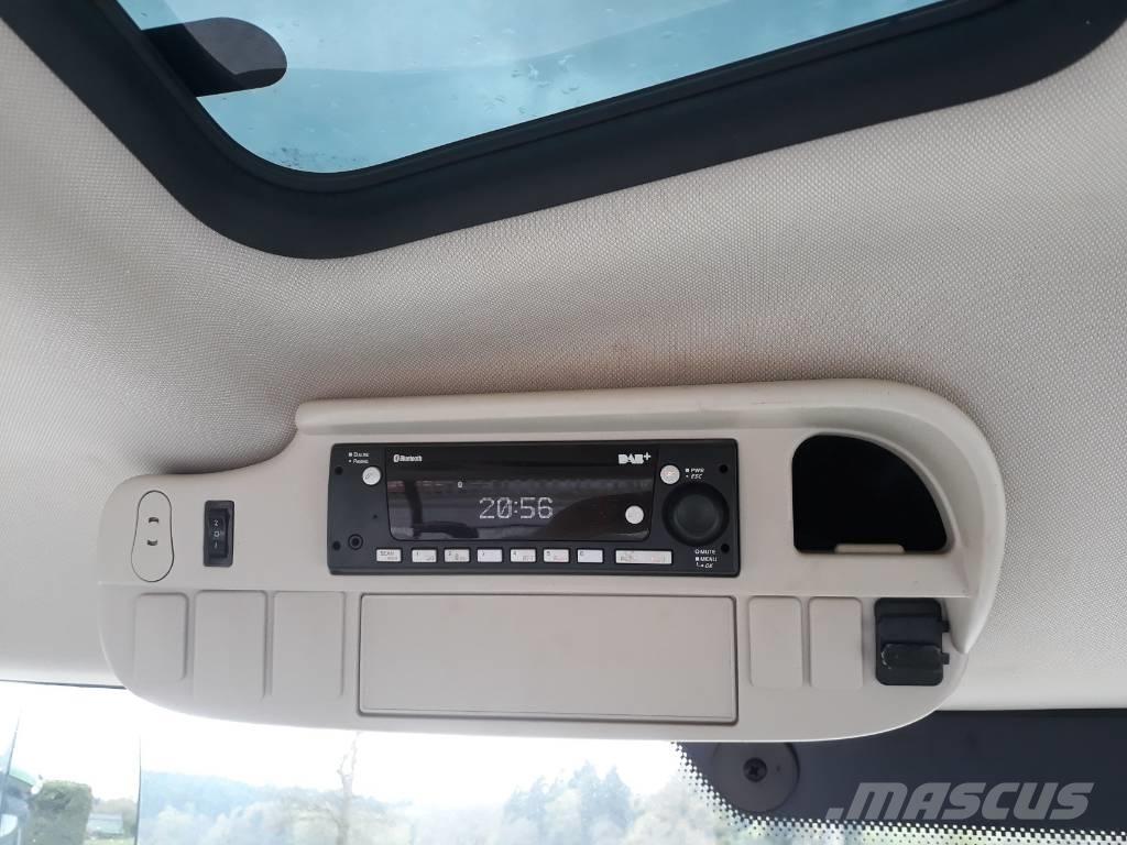 John Deere 6120 R Traktori