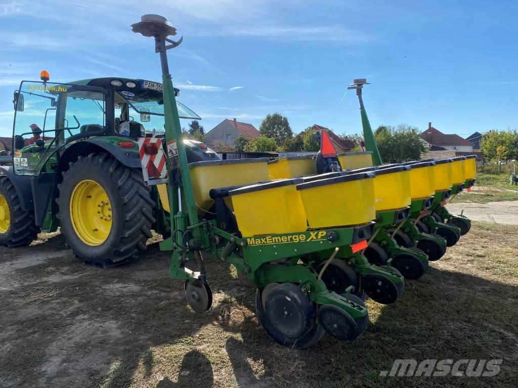 John Deere 1750 Sadilice