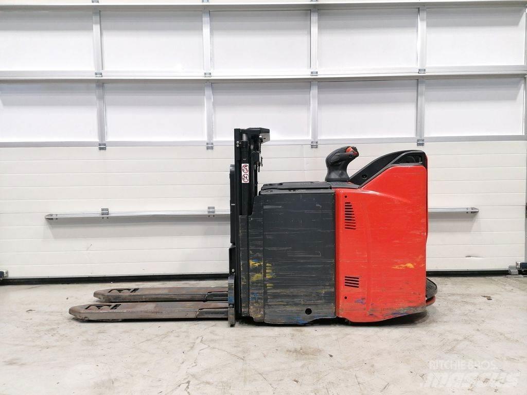 Linde D12 SP Ručni električni viljuškar