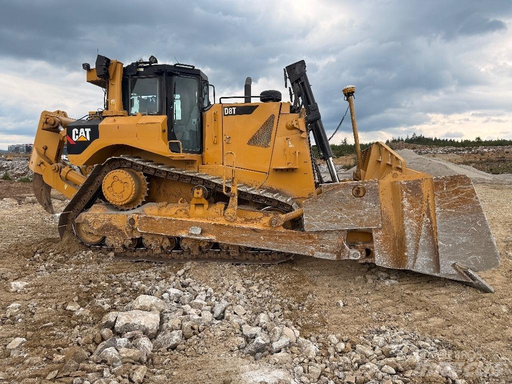 CAT D 8 T Buldožeri guseničari