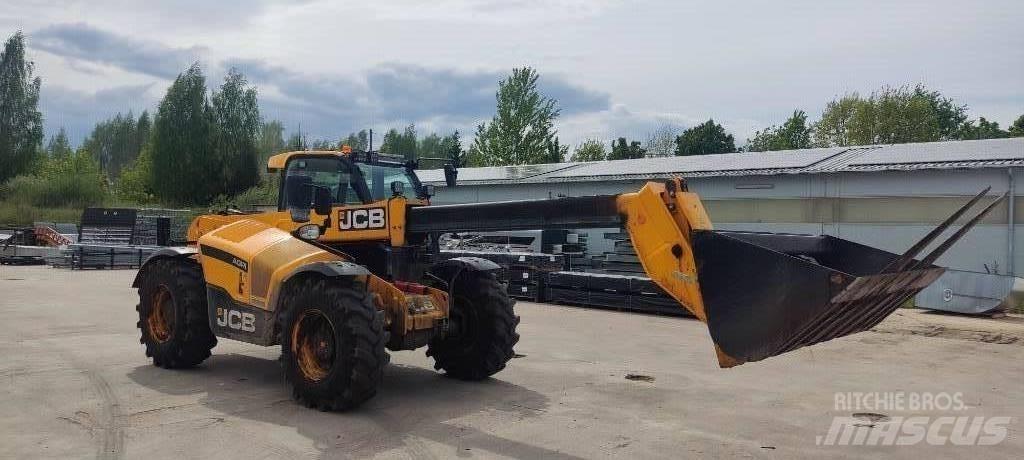 JCB 532-70AGS Višenamenski utovarivači