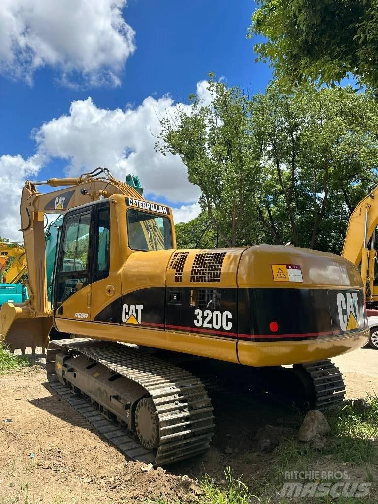CAT CAT320C Midi bageri 7t – 12t