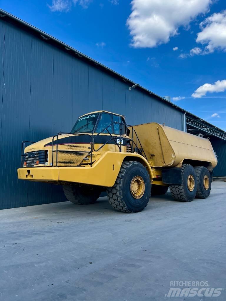 CAT 740 Water Truck Kamioni za vodu