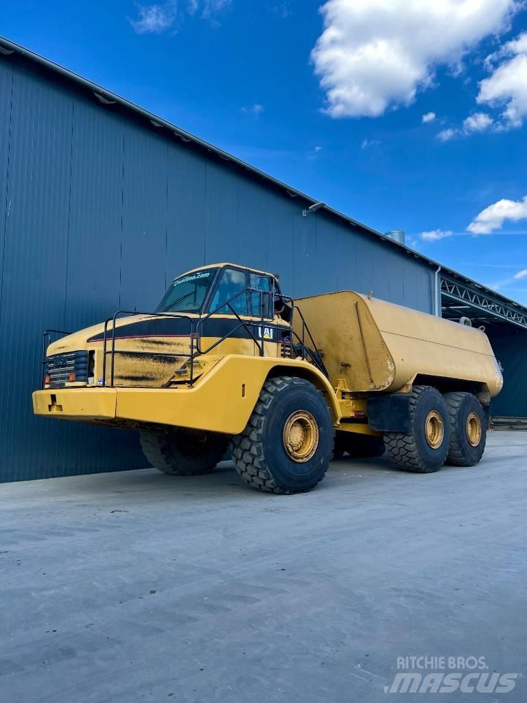 CAT 740 Water Truck Kamioni za vodu