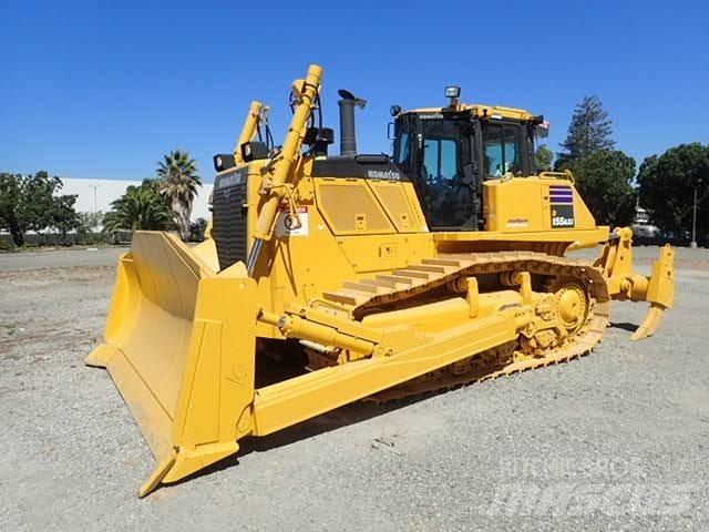 Komatsu D155AXi-8 Buldožeri guseničari