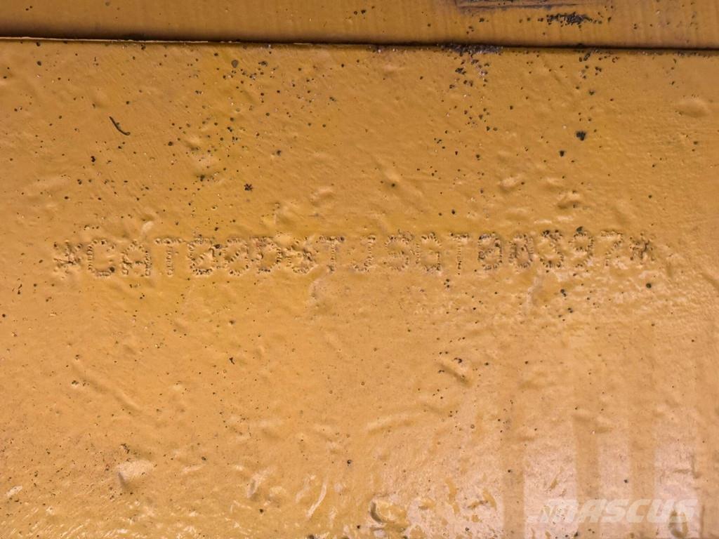 CAT D6T LGP Buldožeri guseničari