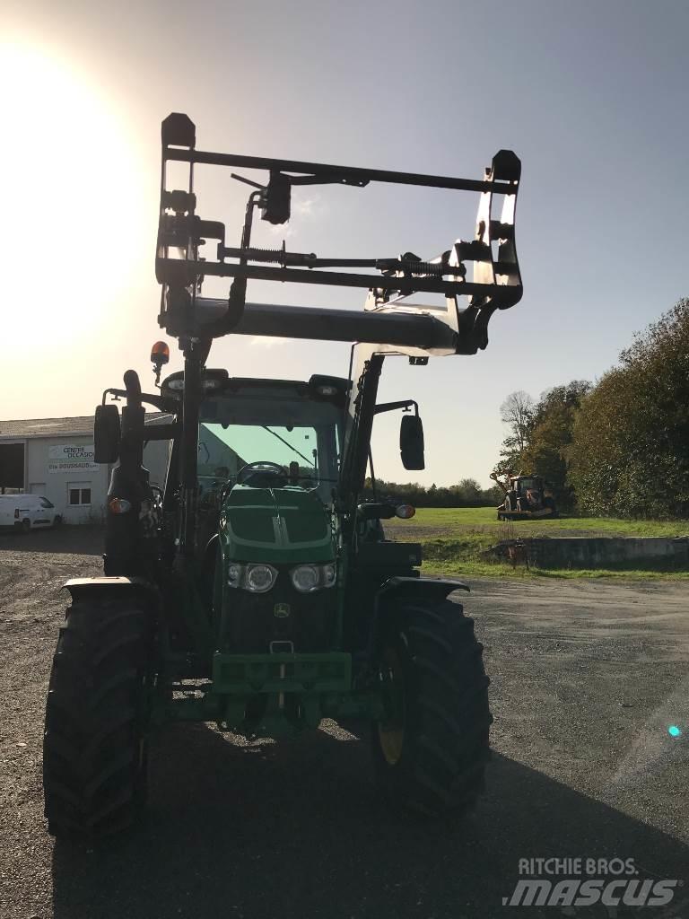 John Deere 6100 M Traktori