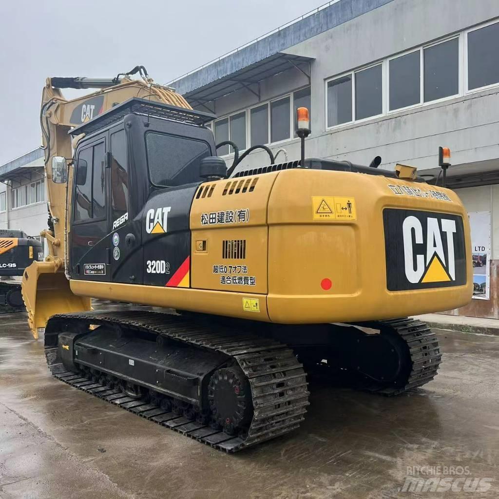 CAT 320D2 Midi bageri 7t – 12t