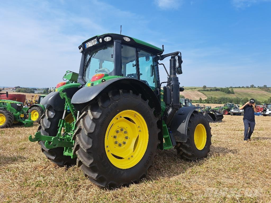 John Deere 6110M Traktori