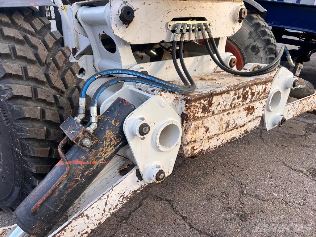 Bobcat T 40.170 Teleskopski viljuškari