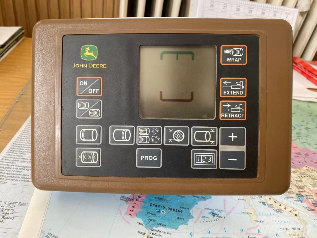 John Deere 852 Prese/balirke za rolo bale