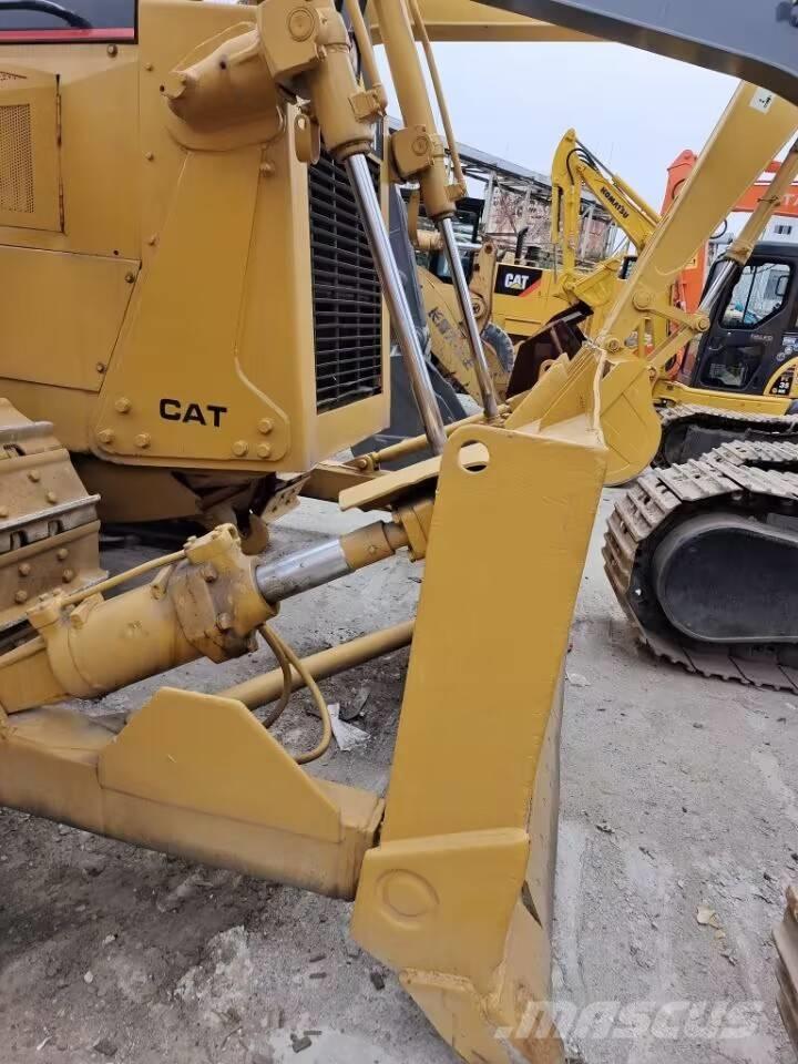CAT D 6 G Buldožeri guseničari