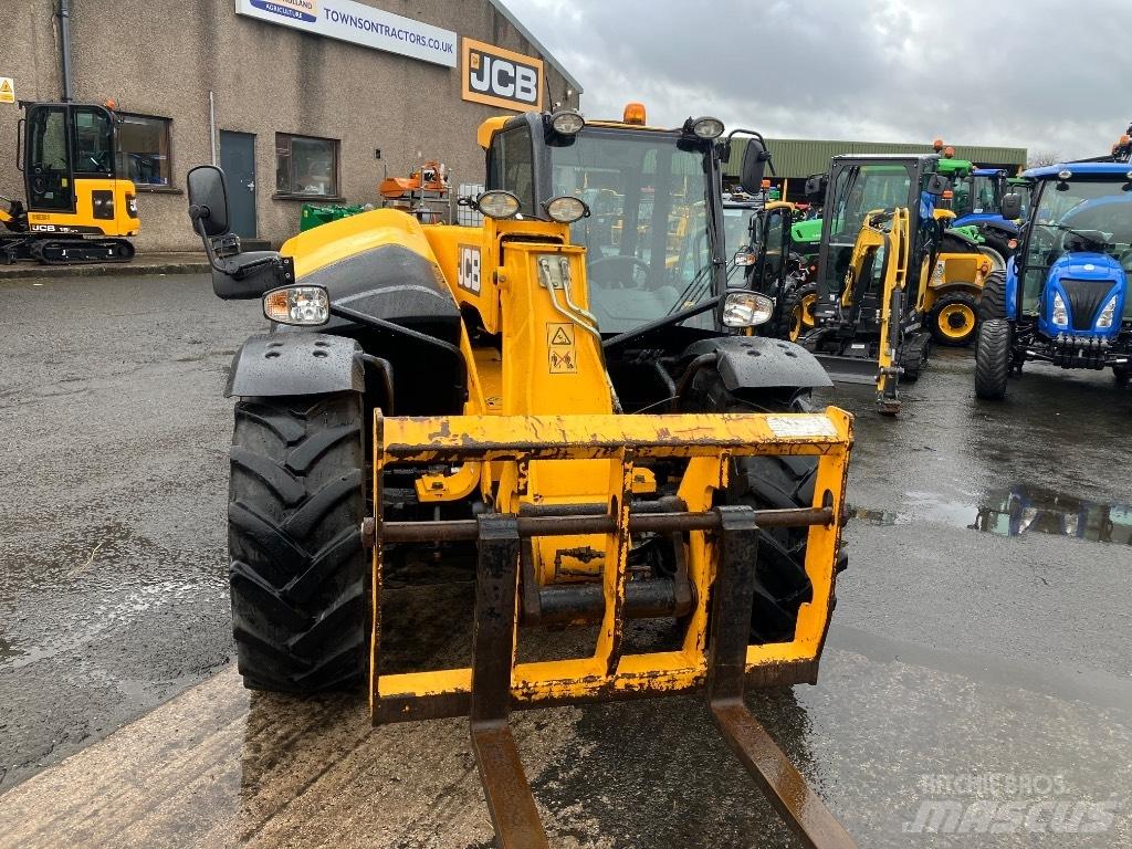 JCB 527-58 Agri Poljoprivredni teleskopski utovarivači