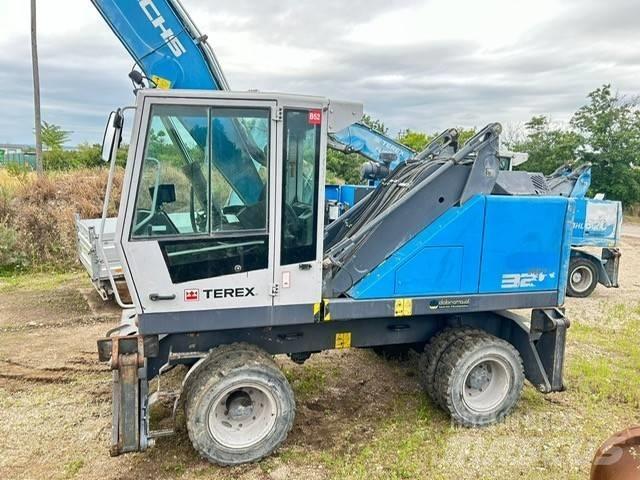 Fuchs MHL 320 Bageri za prenos primarnih/sekundarnih sirovina