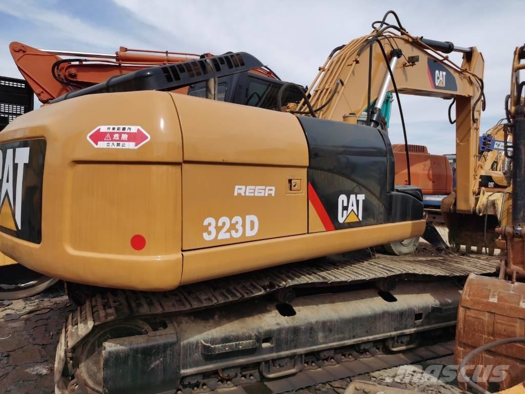 CAT 323D Bageri guseničari