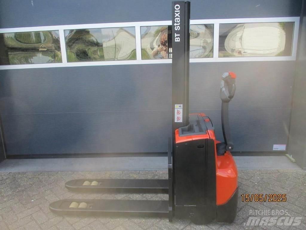 BT SWE 080L Ručni električni viljuškar