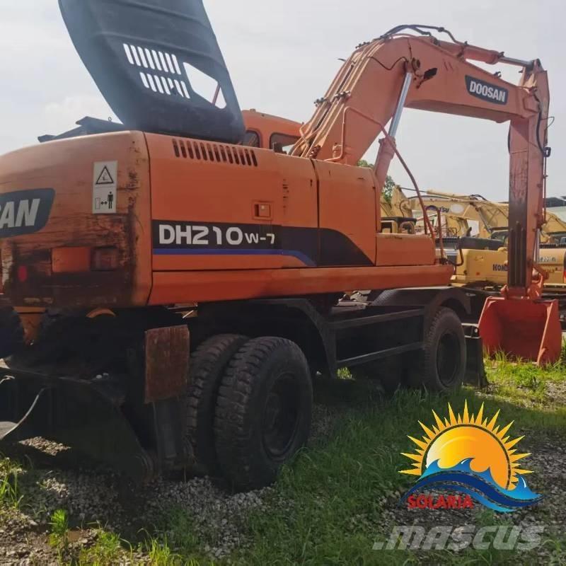 Doosan DH 210 W-7 Bageri točkaši