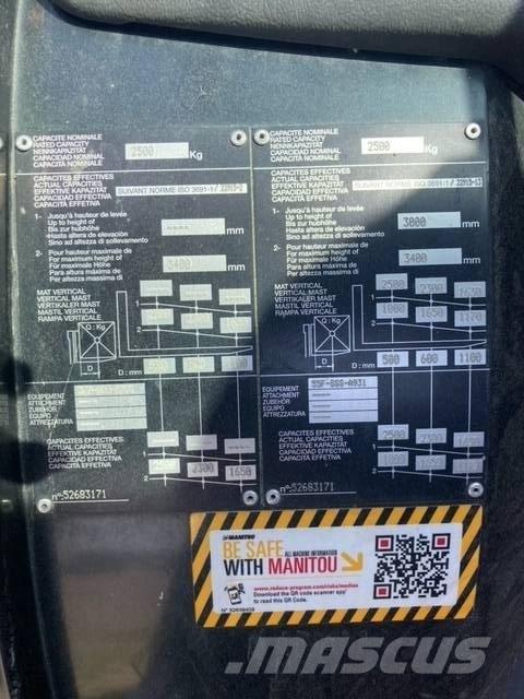 Manitou MC 25 Vanterenski viljuškar
