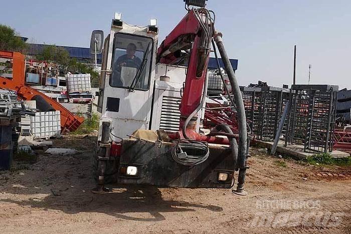 Titan IS26 Mašine za betonsku galanteriju