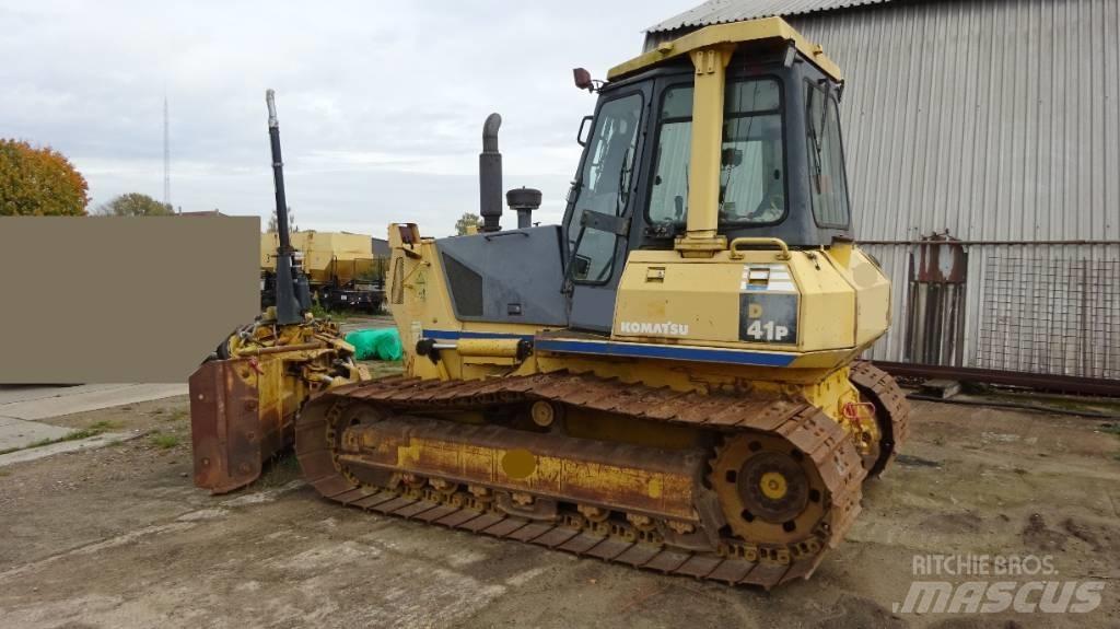 Komatsu D 41 P-6 Buldožeri guseničari