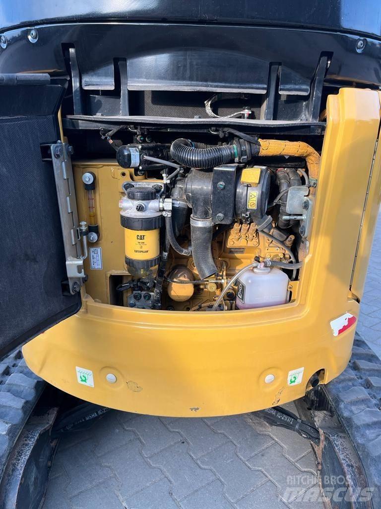 CAT 302 Mini bageri < 7t