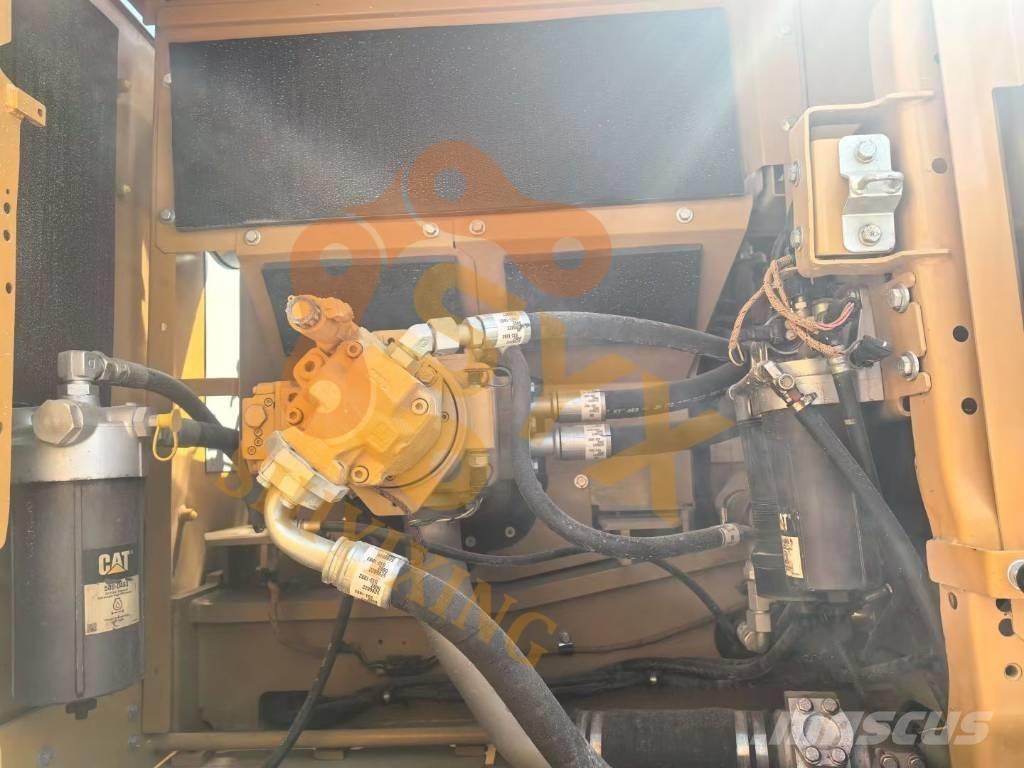 CAT 345GC Bageri guseničari