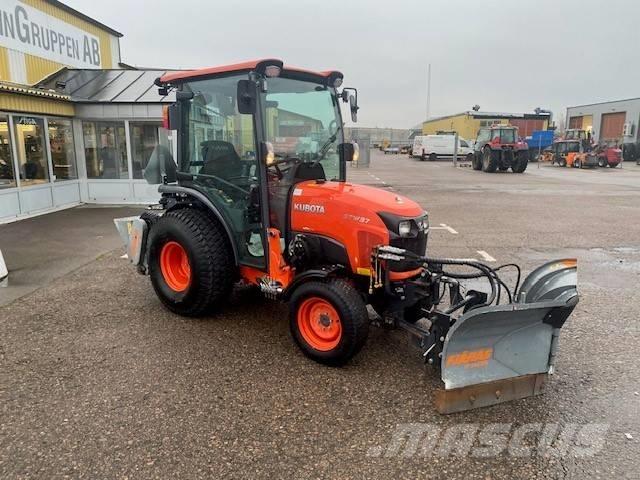 Kubota STW 37 Manji traktori