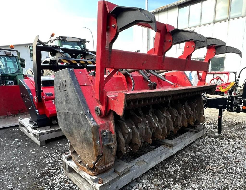 PRINOTH M700 Šumski mulčeri