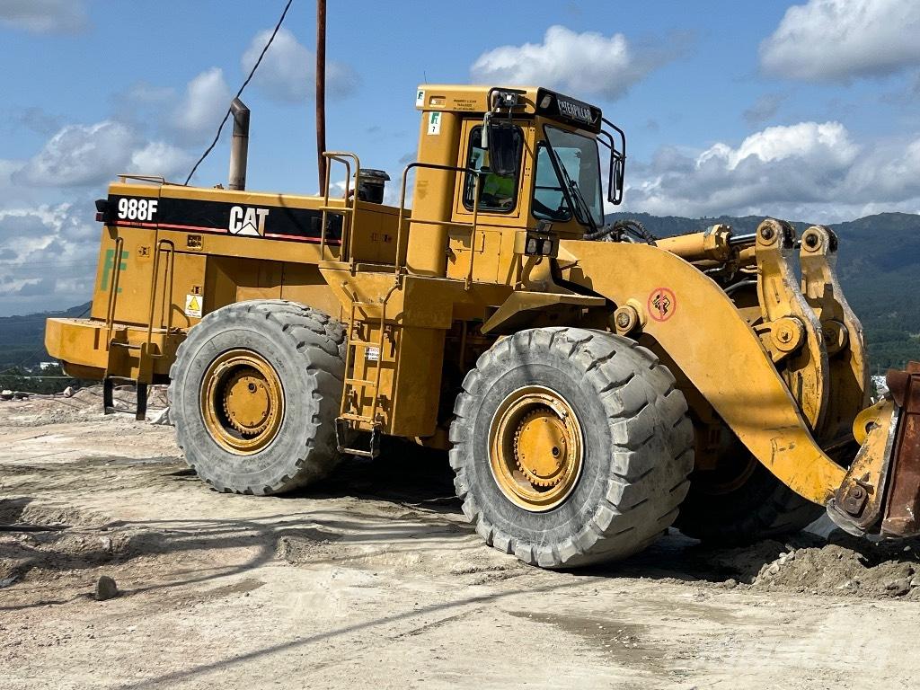 CAT 988 F II Utovarivači na točkove