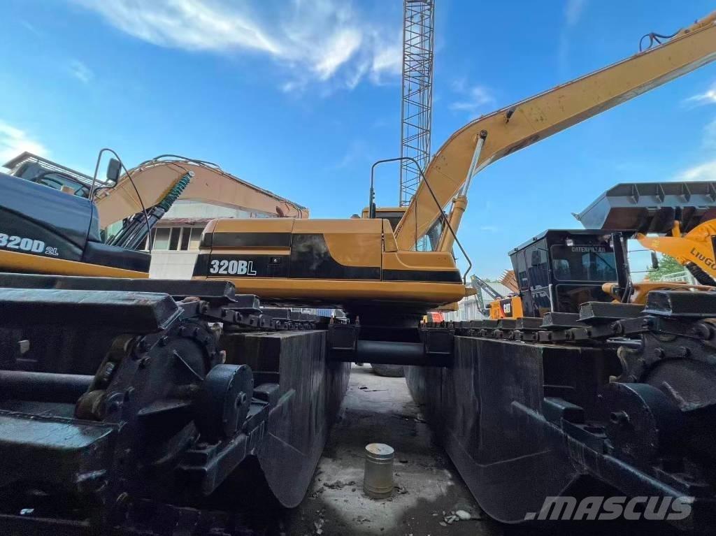 CAT 320 B L Polovni amfibijski bageri