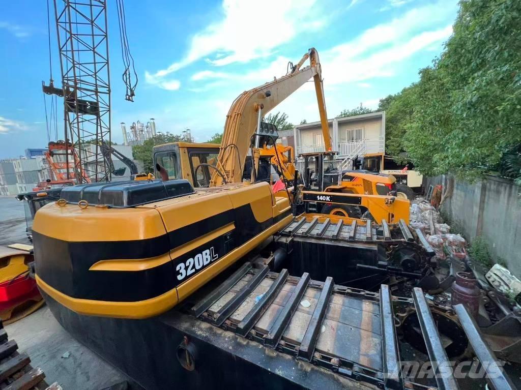 CAT 320 B L Polovni amfibijski bageri
