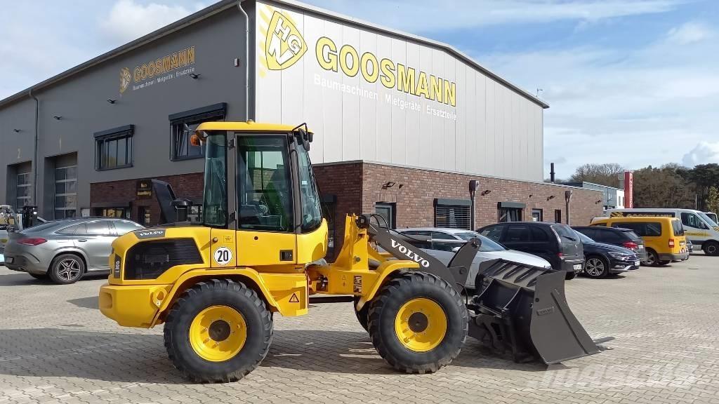 Volvo L 30 G Utovarivači na točkove