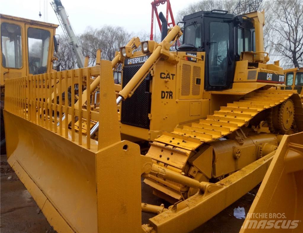 CAT D 7 R Buldožeri guseničari