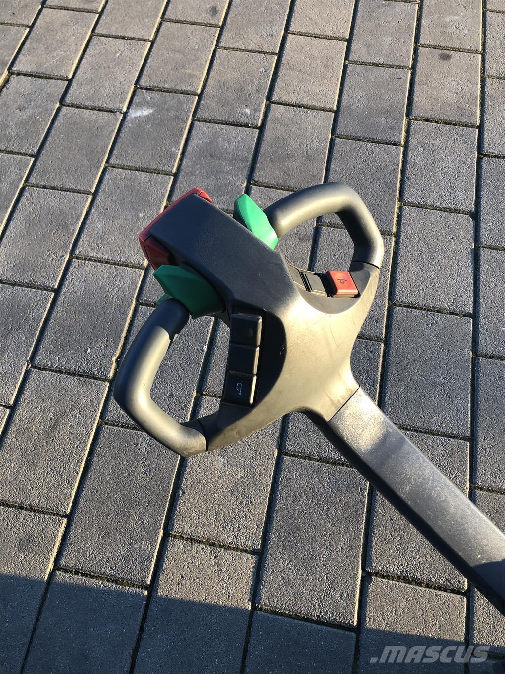 Jungheinrich WP16 Samopogonski ručni viljuškari