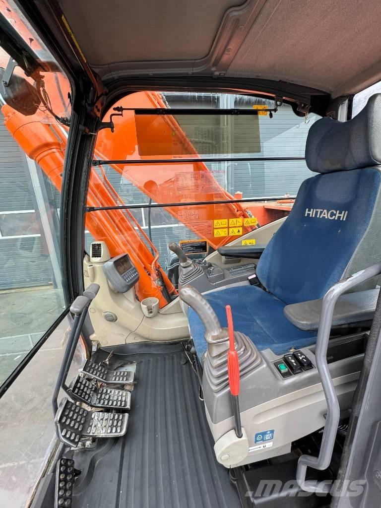 Hitachi ZX 250 LC-3 Bageri guseničari