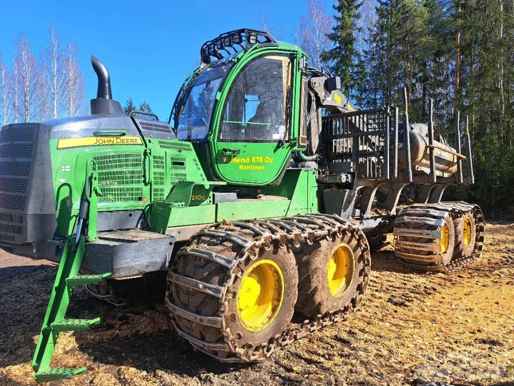 John Deere 1210G Forvarderi
