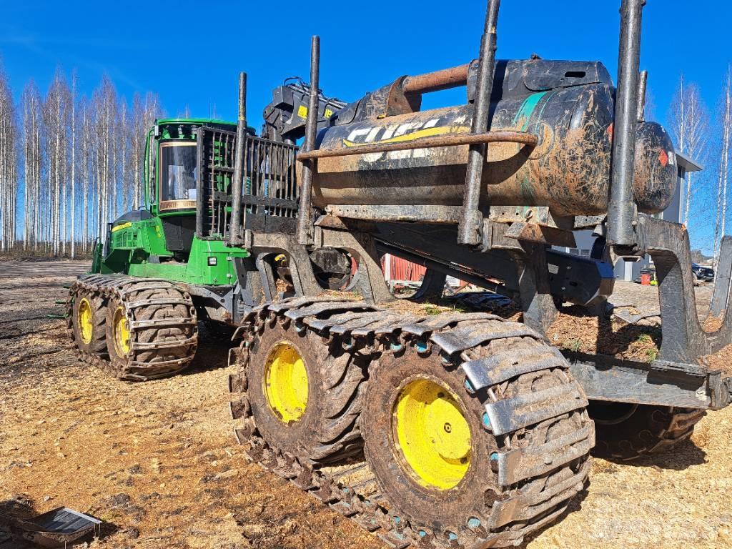 John Deere 1210G Forvarderi