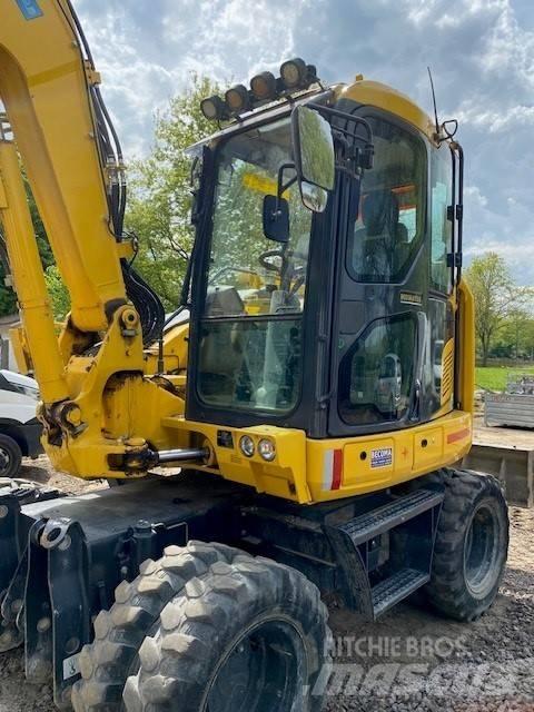 Komatsu PW98MR-11 Bageri točkaši