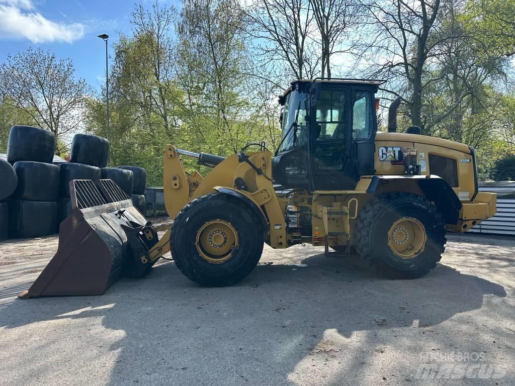 CAT 930M Utovarivači na točkove