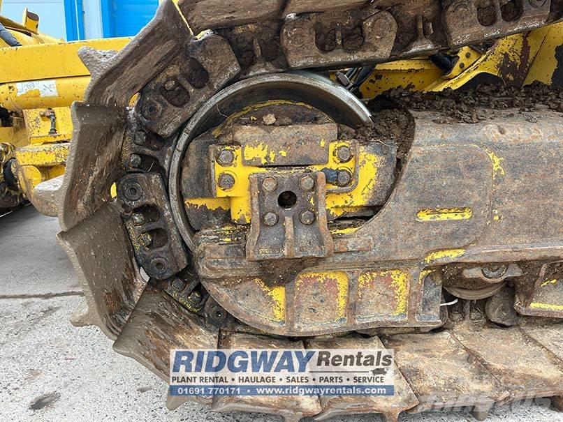 Komatsu D 51 PX-24 Buldožeri guseničari