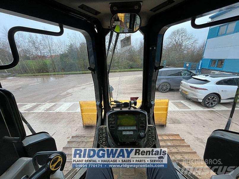 Komatsu D 51 PX-24 Buldožeri guseničari