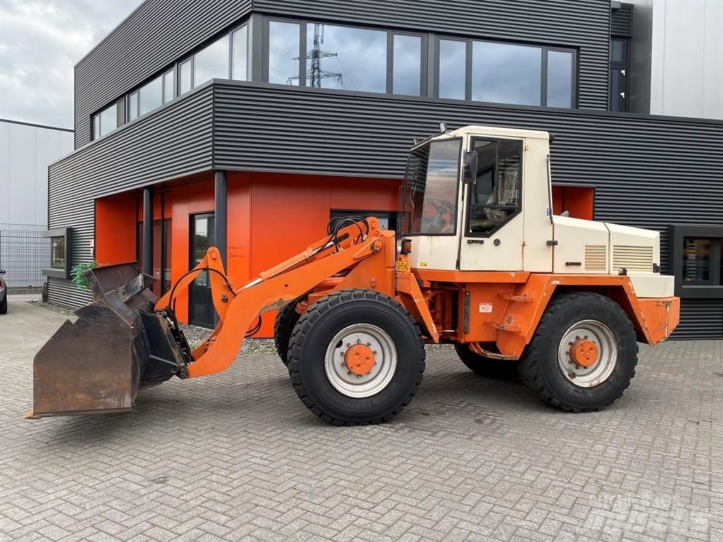 Schaeff SKS 661 Utovarivači na točkove
