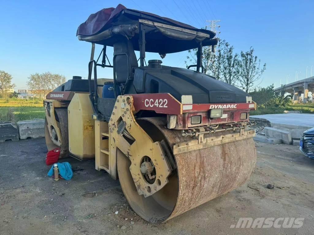 Dynapac CC422 Valjci sa duplim bubnjem