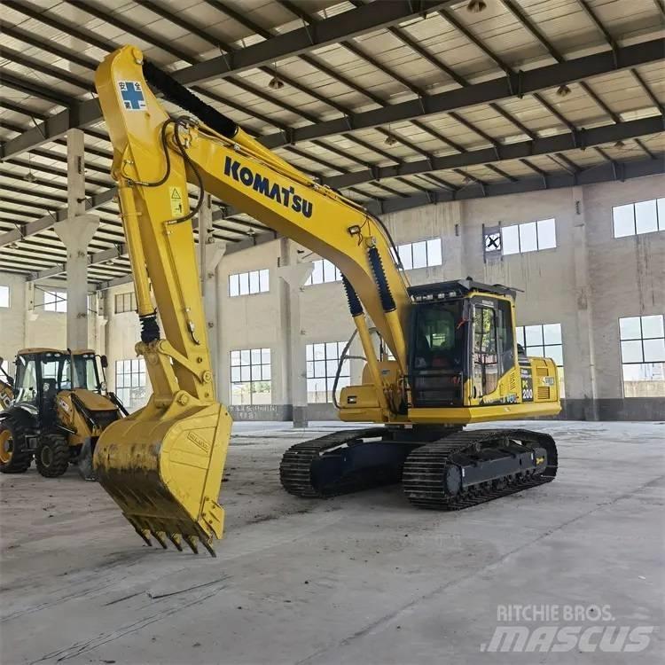 Komatsu PC200-8 Bageri guseničari
