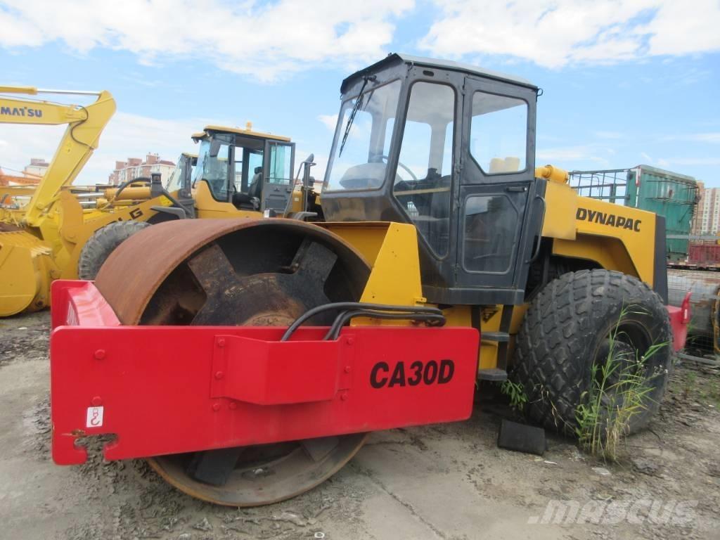 Dynapac CA 30 D Valjci sa jednim bubnjem