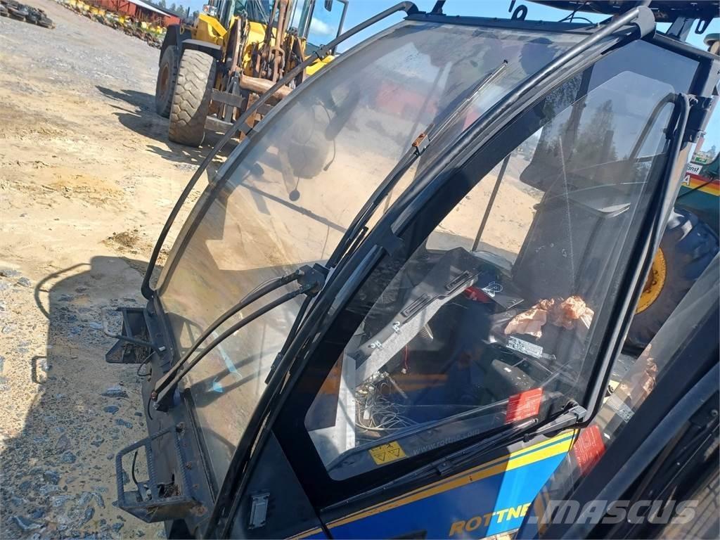 Rottne H14 Kabine i unutrašnjost