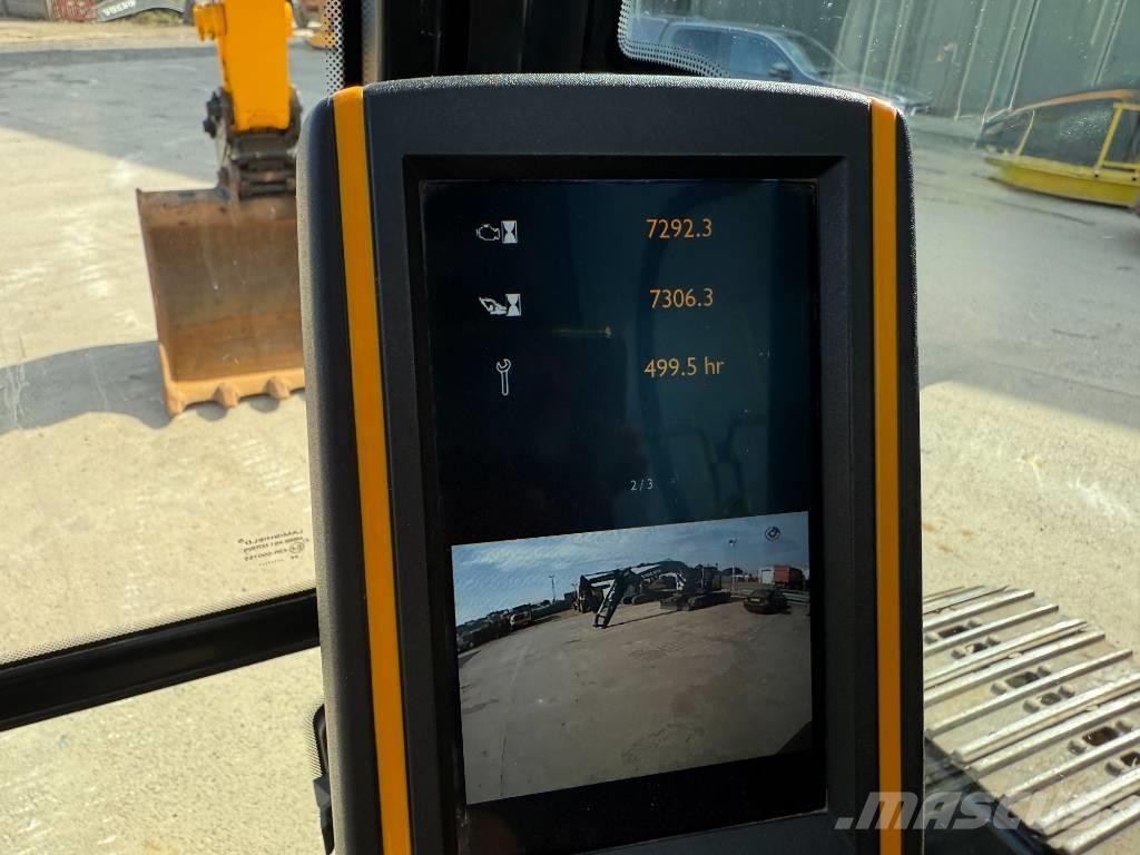 JCB JS 220 LC Bageri guseničari