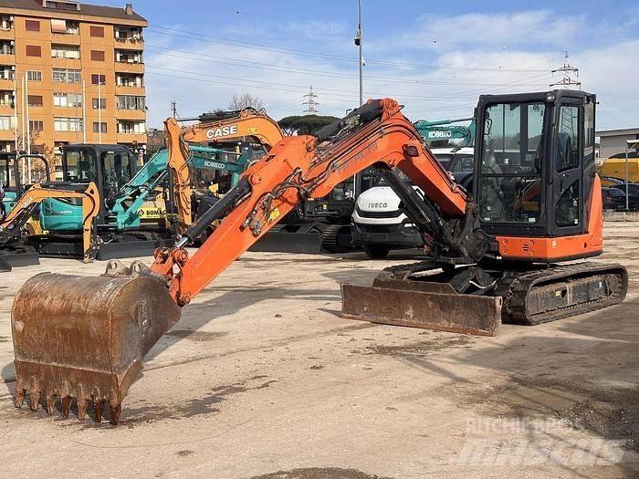 Hitachi ZX65USB Mini bageri < 7t