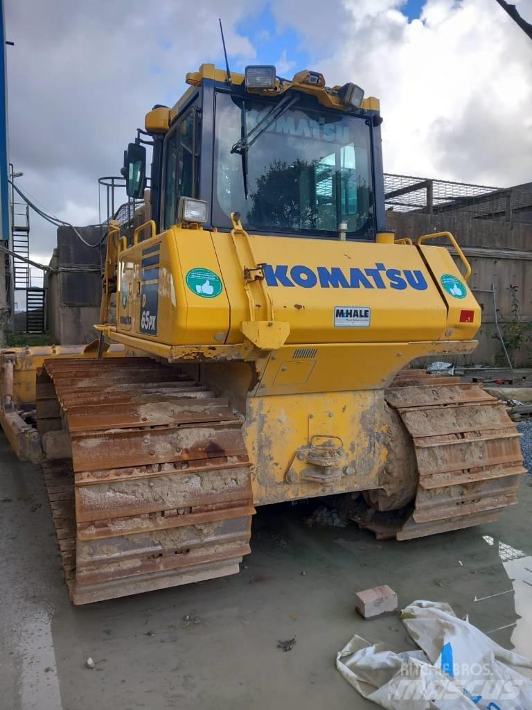 Komatsu D65PX-18 Buldožeri guseničari