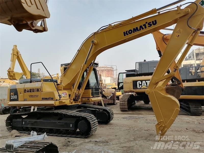 Komatsu pc200-8 Bageri guseničari